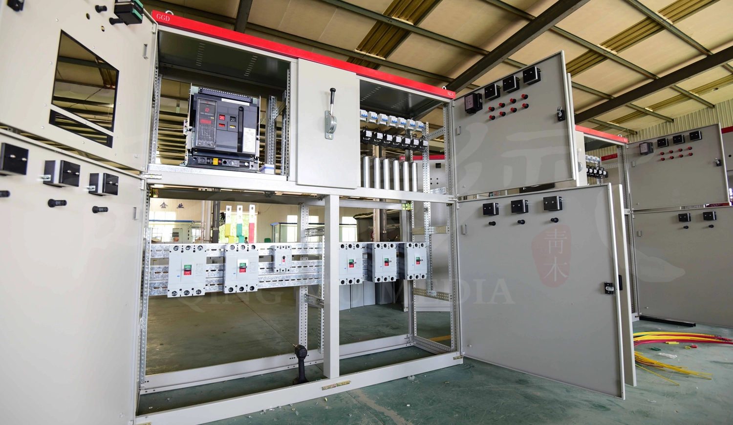 Circuit Breaker Pannel - Amar Energy Solutions